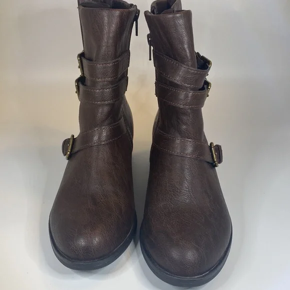 A.n.a brown ankle bootie faux leather Strappy buckle 7.5 zip up fall boots 7 1/2 - Picture 4 of 11